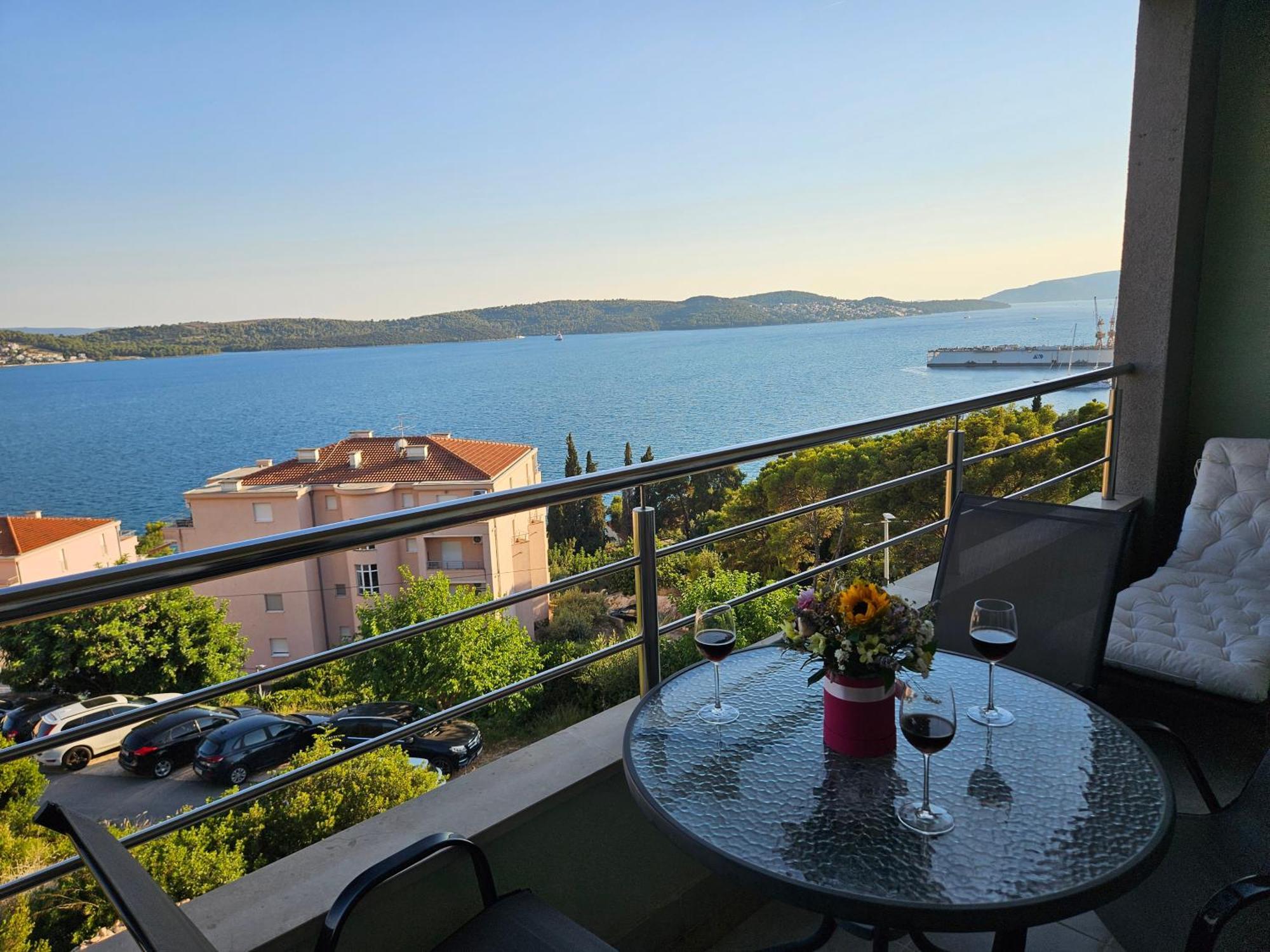 Apartmani Dodo Trogir Exterior photo